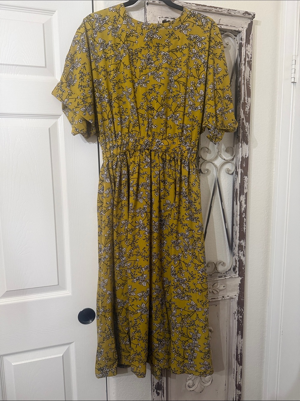 Floral Short-Sleeve Midi Dress in Mustard